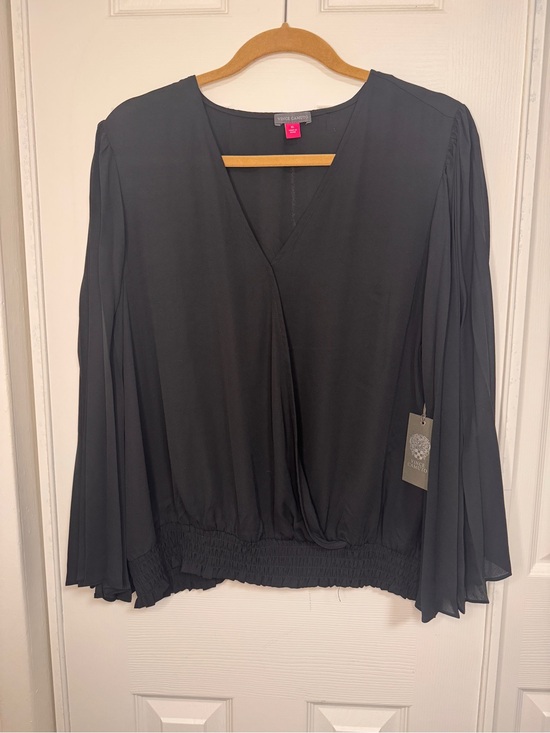 Vince Camuto Tops - Vince Camuto Black Pleated Long Sleeve V-Neck Top